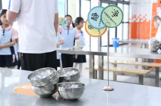 【尹·悦课程】滴，小学打卡成功！——尹山湖实验幼儿园大班组参观小学实录